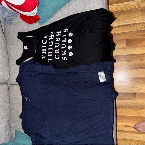 Workout clothes bundle - Picture 5 of 5